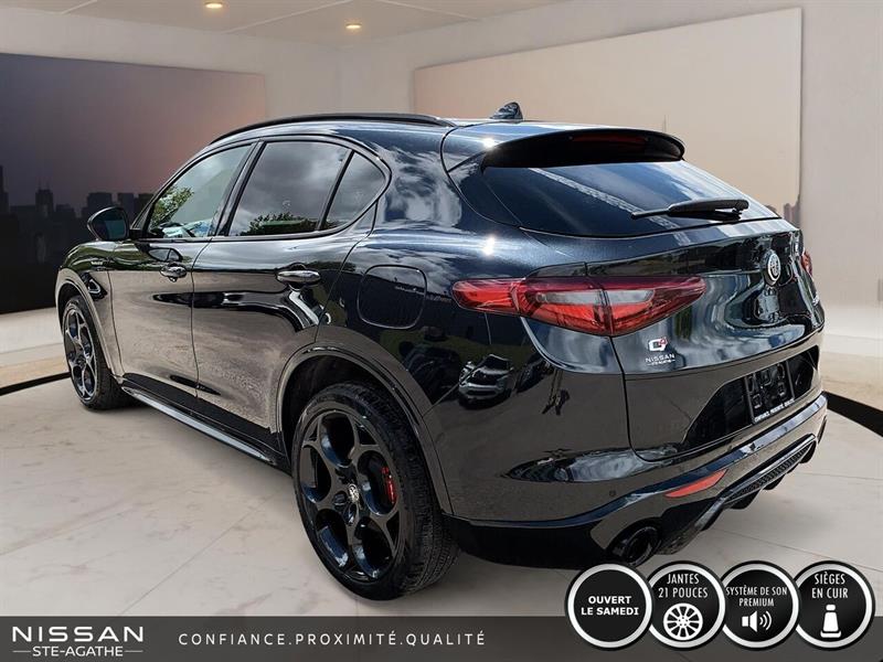 alfa romeo Stelvio 2022 - 4