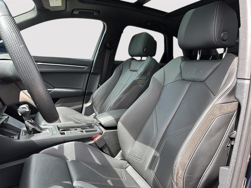 audi Q3 2022 - 16