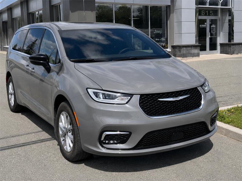 chrysler Pacifica 2025 - 7