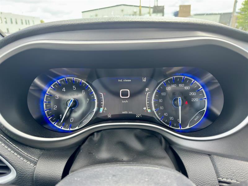 chrysler Pacifica 2025 - 22