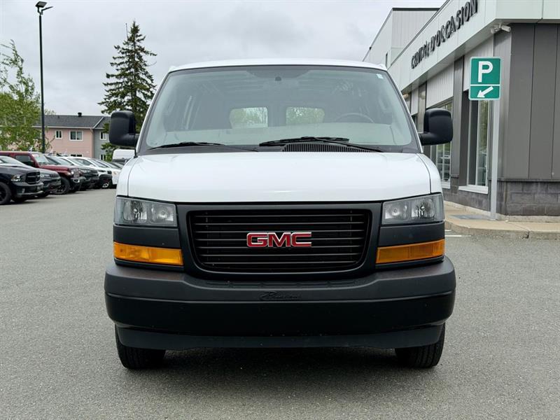 gmc Savana 2023 - 11
