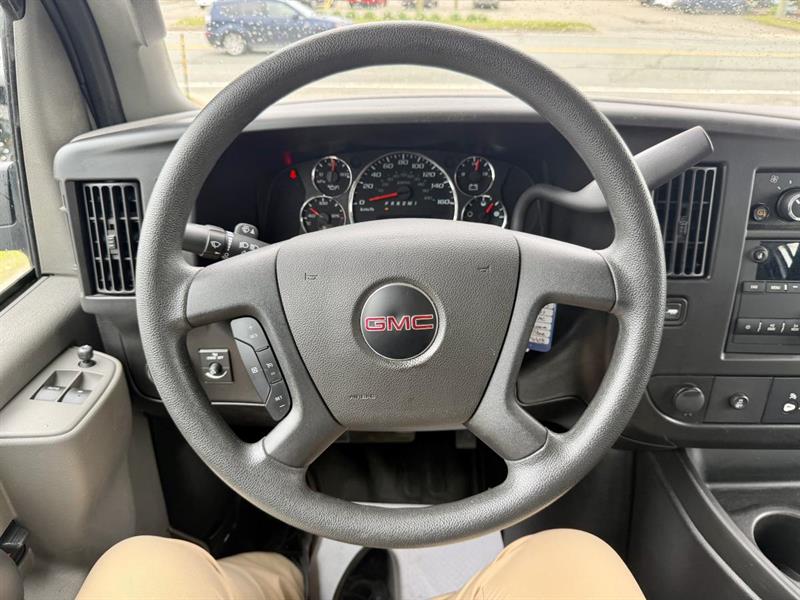 gmc Savana 2023 - 16