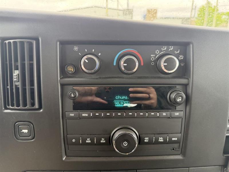 gmc Savana 2023 - 19