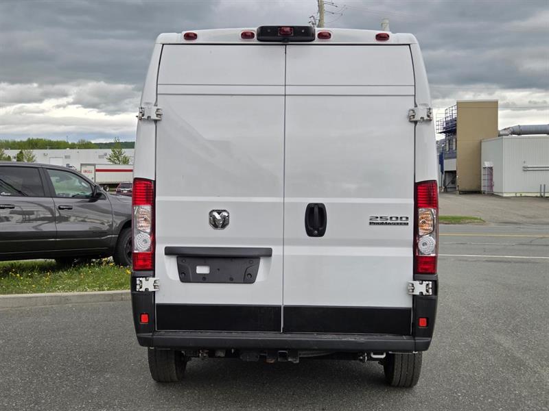 ram ProMaster fourgonnette utilitaire 2023 - 8