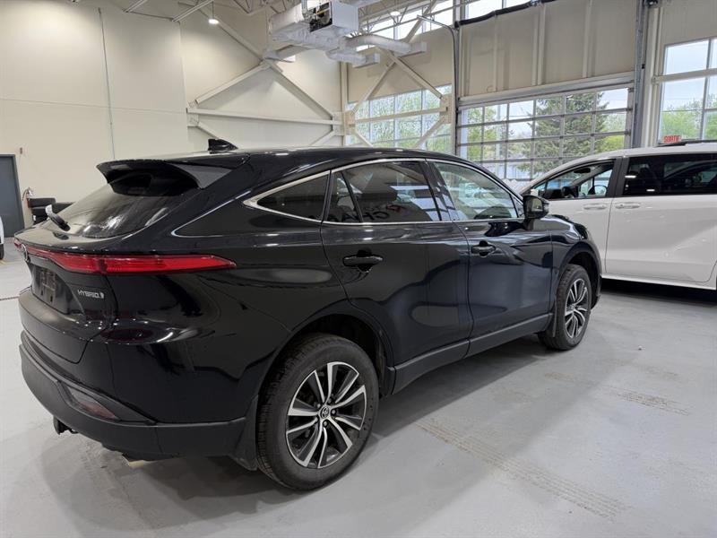 toyota Venza Hybrid 2022 - 3