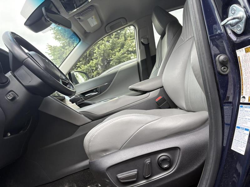 toyota Venza 2022 - 9