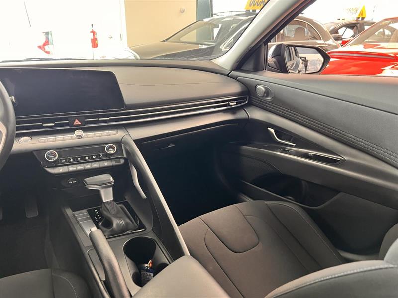 hyundai Elantra 2025 - 14