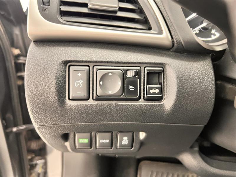 nissan Sentra 2018 - 27