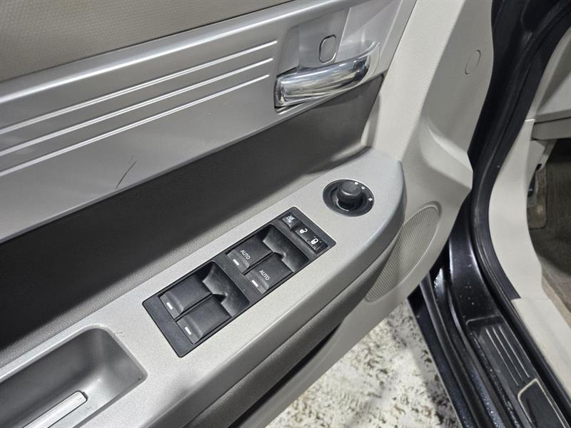 chrysler Sebring 2010 - 12