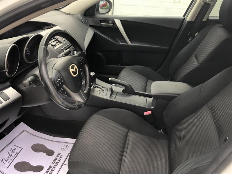 mazda Mazda3 2013 - 10