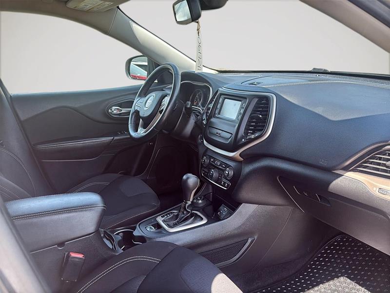 jeep Cherokee 2015 - 6