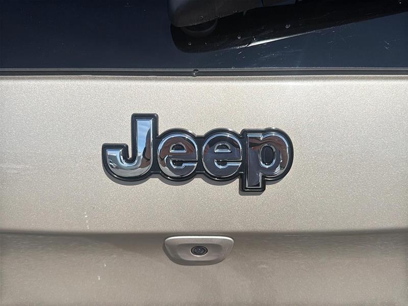 jeep Cherokee 2015 - 8
