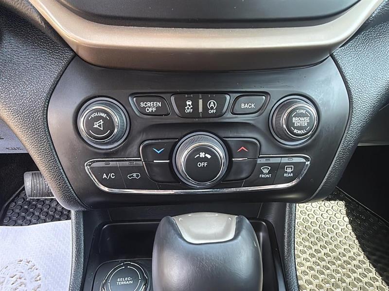 jeep Cherokee 2015 - 19