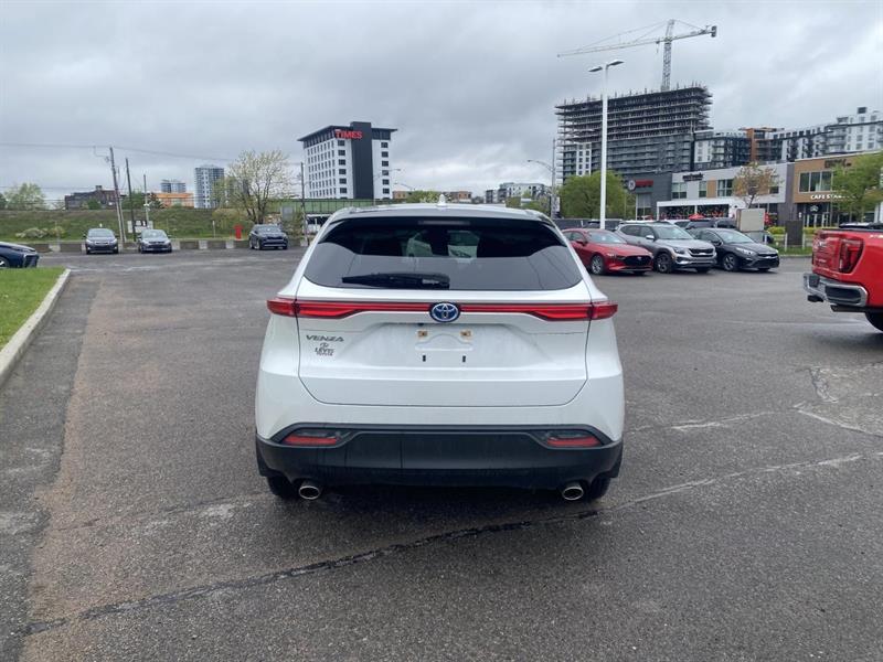 toyota Venza Hybrid 2023 - 3