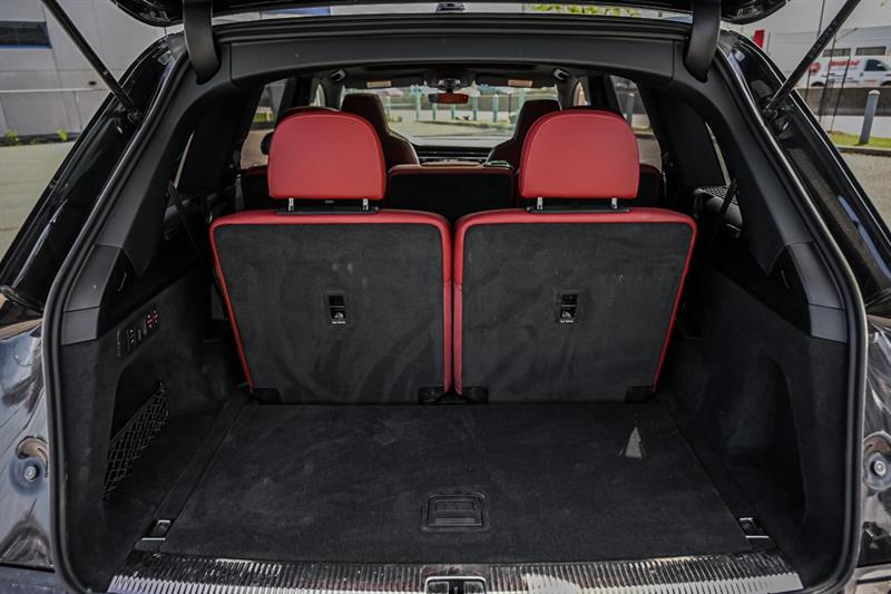 audi SQ7 2024 - 11