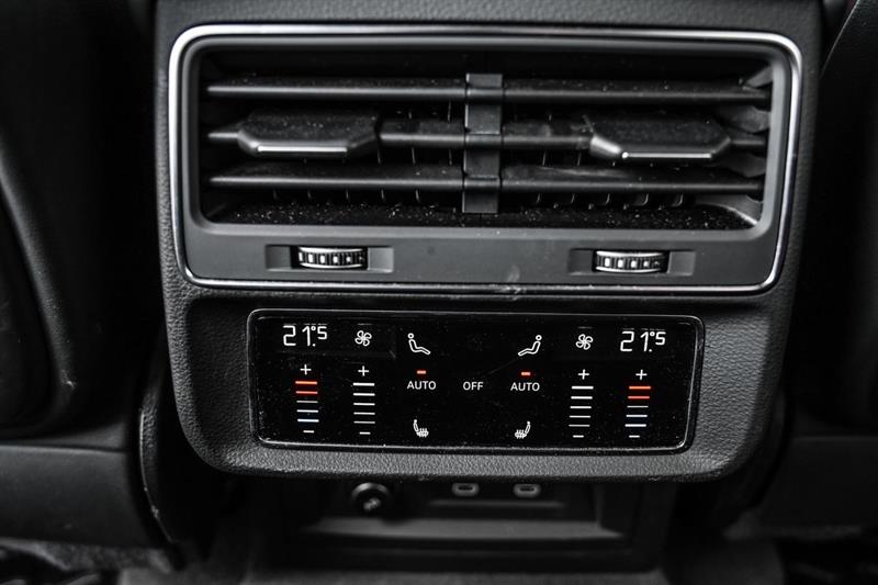 audi SQ7 2024 - 25