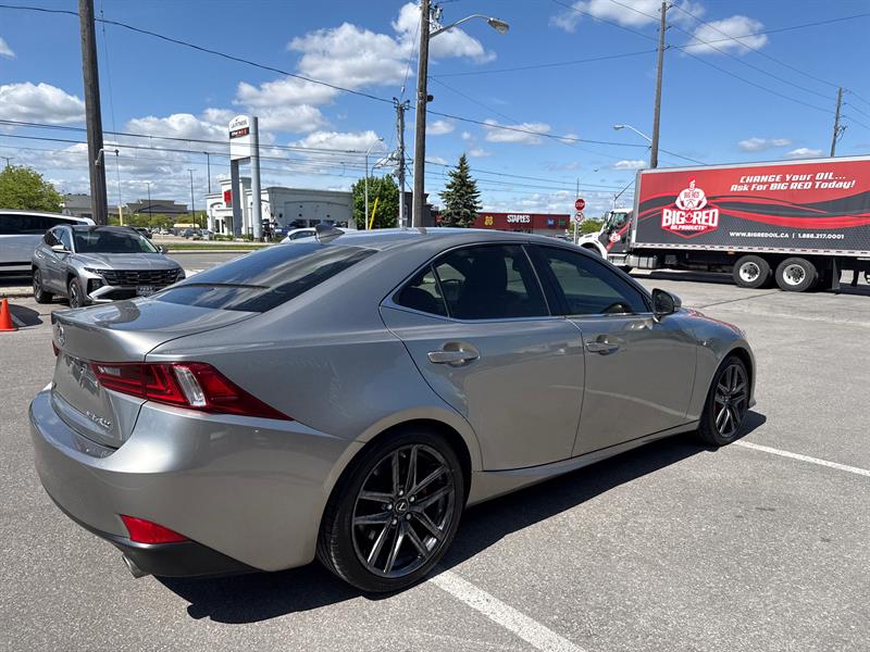 lexus IS 300 2016 - 5