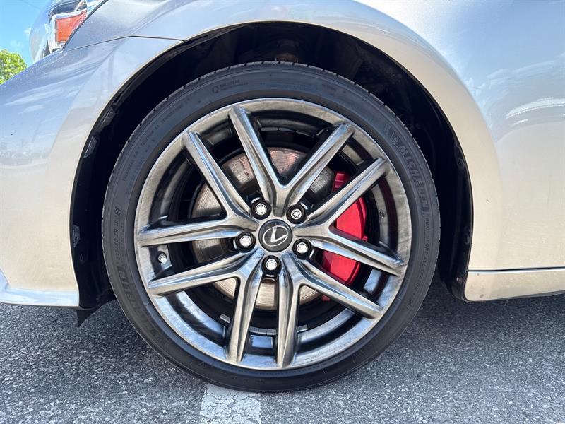 lexus IS 300 2016 - 9