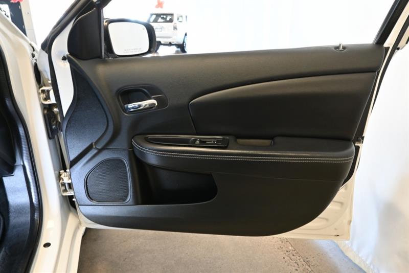 chrysler 200 2013 - 25