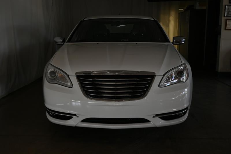 chrysler 200 2013 - 30