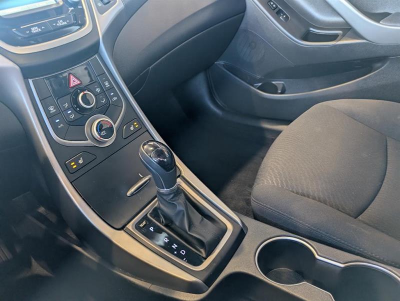hyundai Elantra 2016 - 24