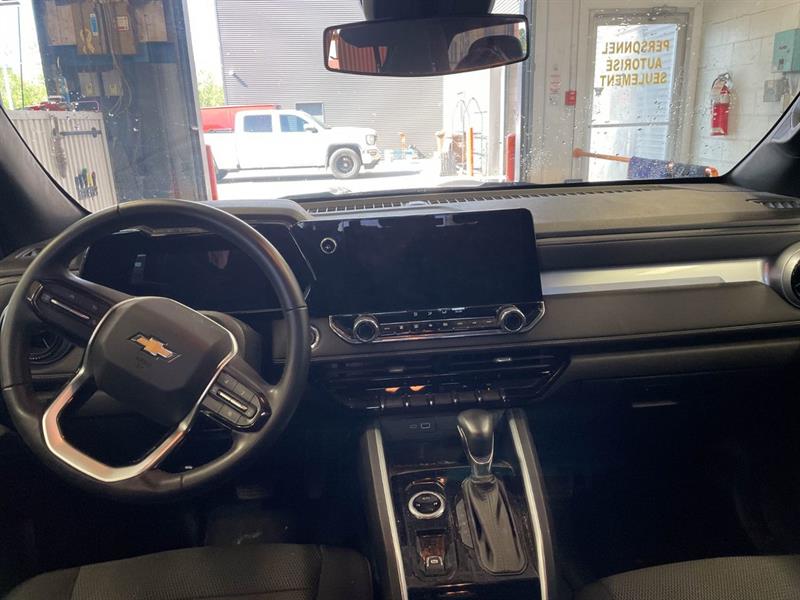 chevrolet Colorado 2023 - 12