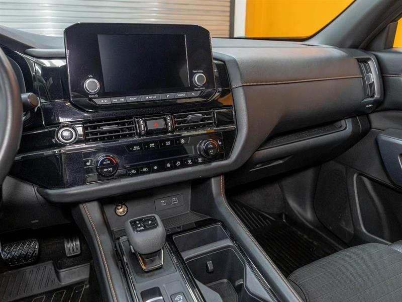 nissan Pathfinder 2023 - 18