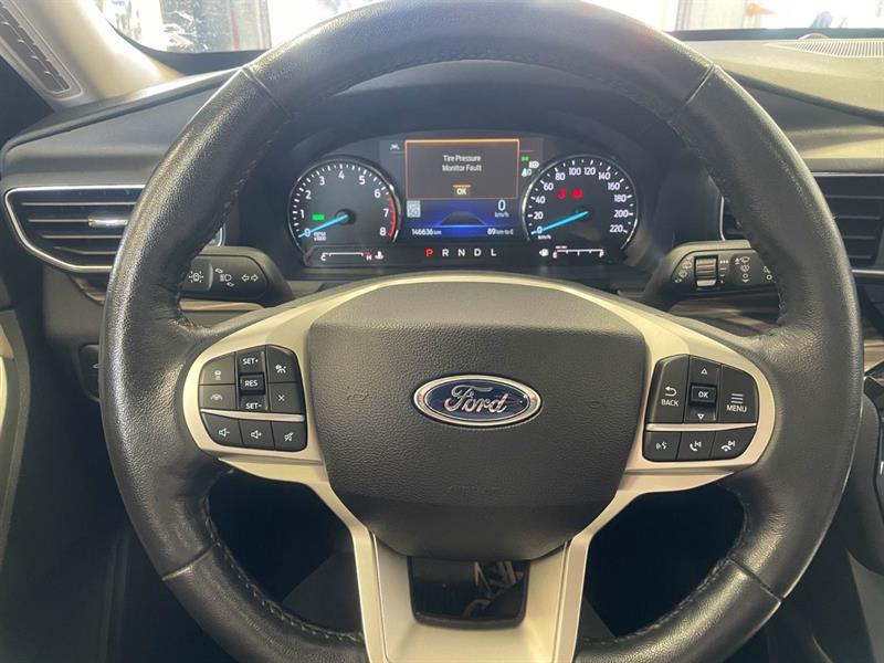 ford Explorer 2022 - 17