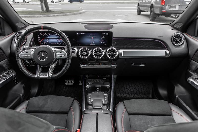 mercedes-benz GLB35 AMG 2023 - 38