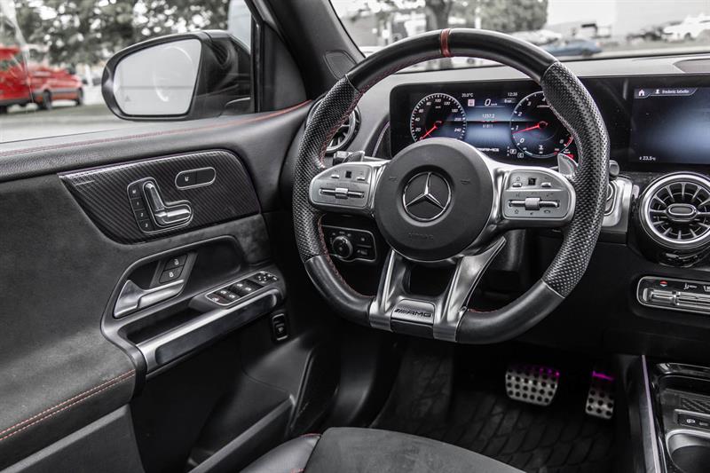 mercedes-benz GLB35 AMG 2023 - 39