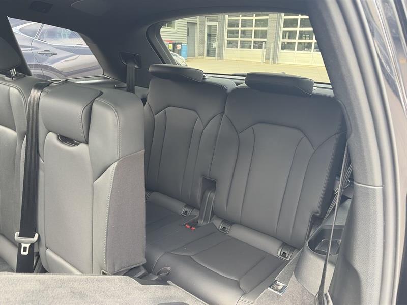 audi Q7 2021 - 32