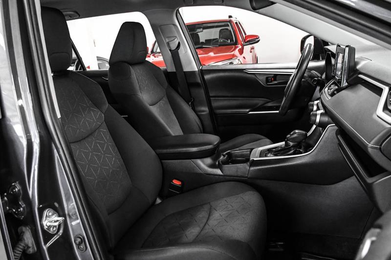 toyota RAV4 2021 - 16