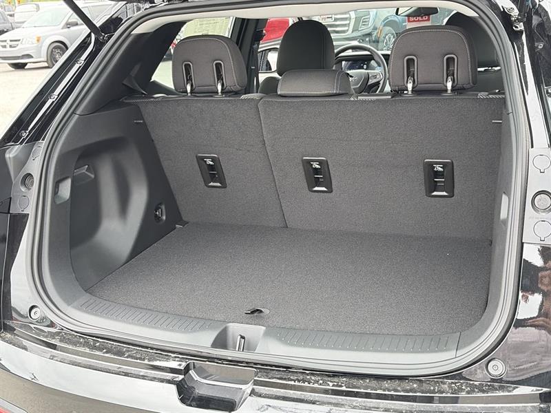 chevrolet Bolt 2027 - 31