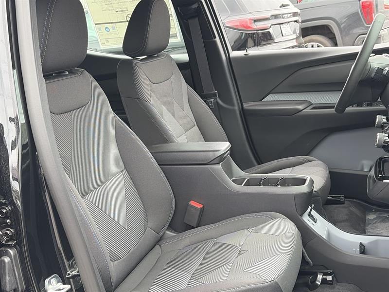 chevrolet Bolt 2027 - 32
