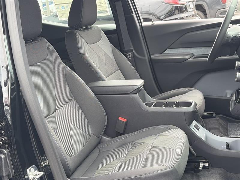 chevrolet Bolt 2027 - 32