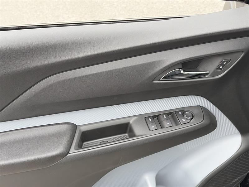 chevrolet Bolt 2027 - 21