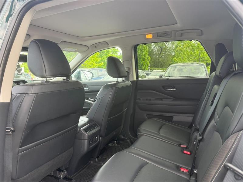 nissan Pathfinder 2022 - 15