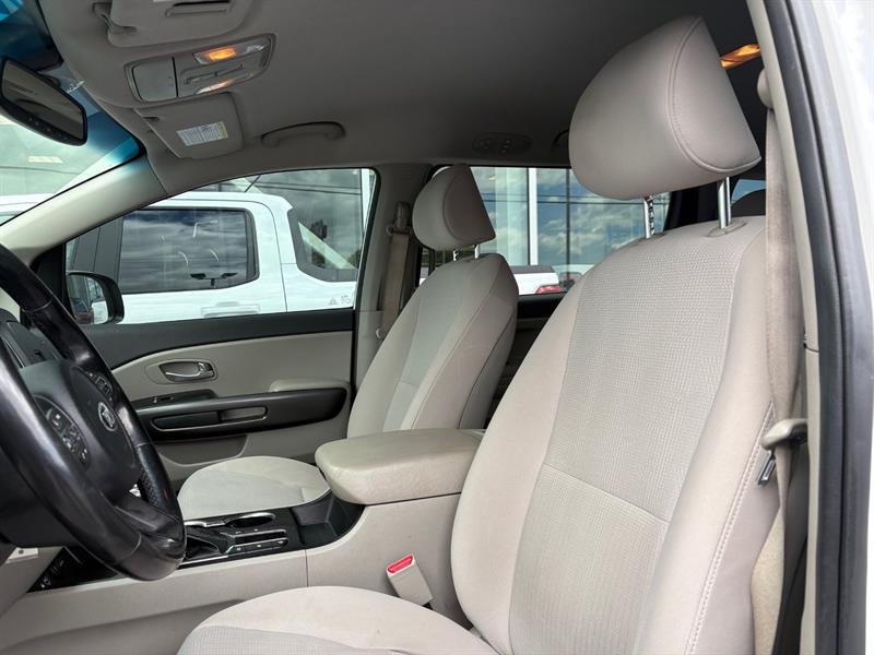 kia Sedona 2019 - 11