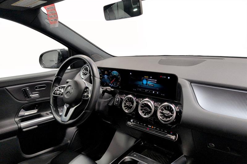 mercedes-benz GLA250 2023 - 8