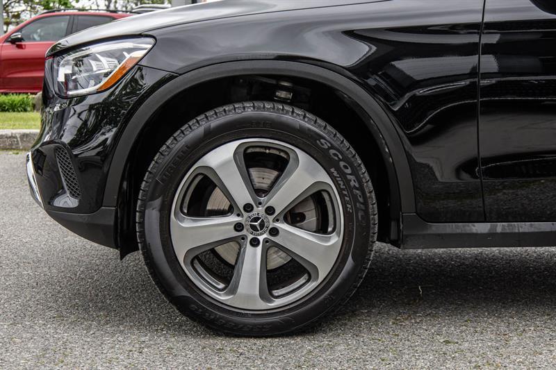 2022 Mercedes-Benz GLC - Image 12