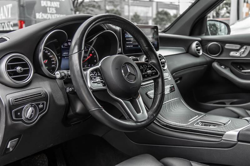 2022 Mercedes-Benz GLC - Image 24