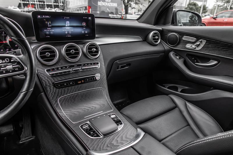 2022 Mercedes-Benz GLC - Image 31