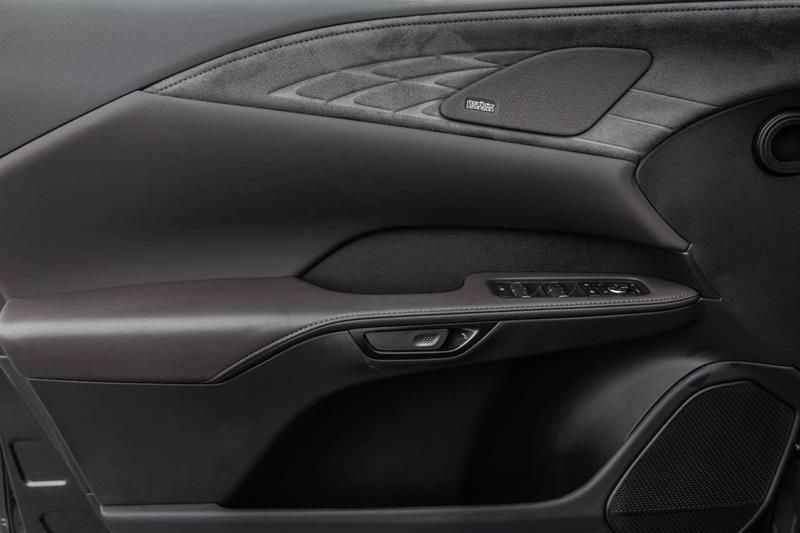 2025 Lexus RX - Image 17