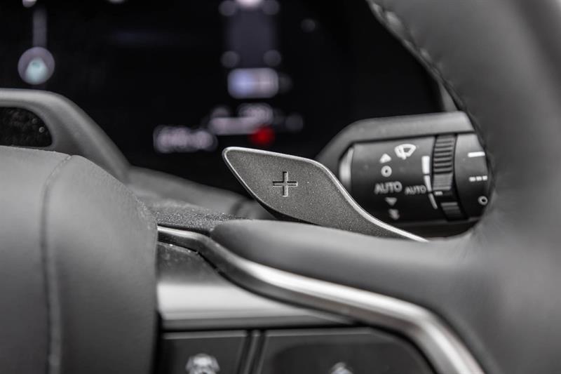 2025 Lexus RX - Image 24