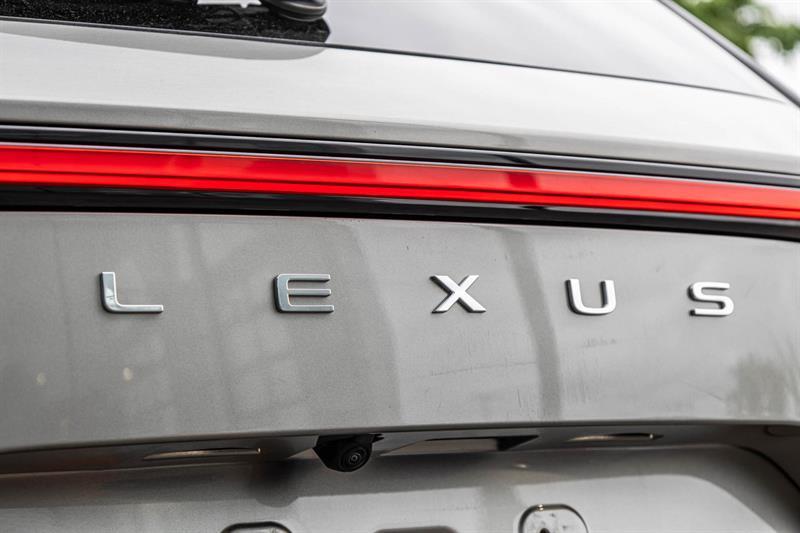2023 Lexus NX - Image 13