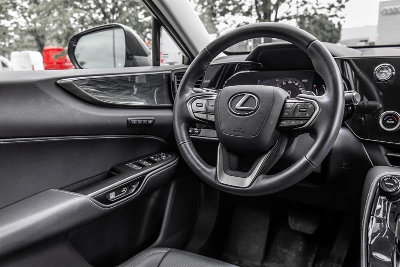 2023 Lexus NX - Image 37