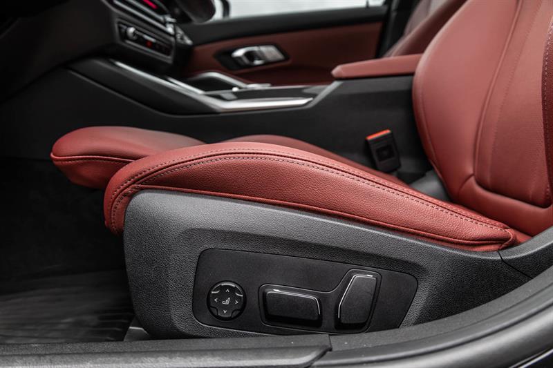 2026 Bmw 3 Series - Image 17