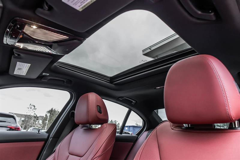 2026 Bmw 3 Series - Image 34