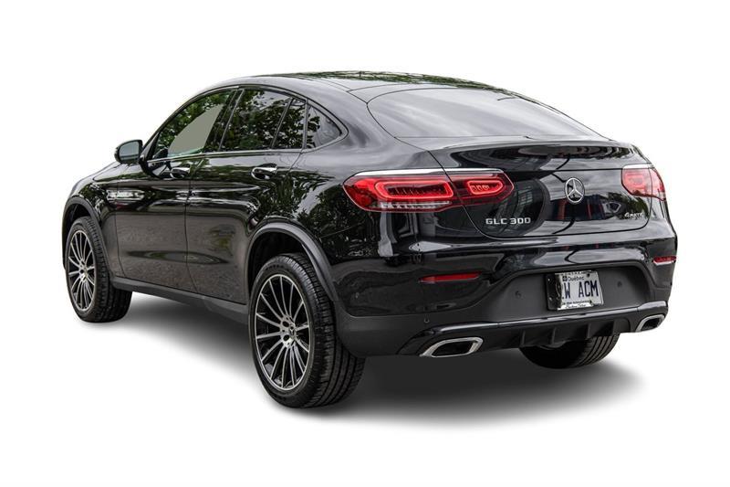 2022 Mercedes-Benz GLC - Image 10