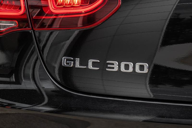 2022 Mercedes-Benz GLC - Image 14